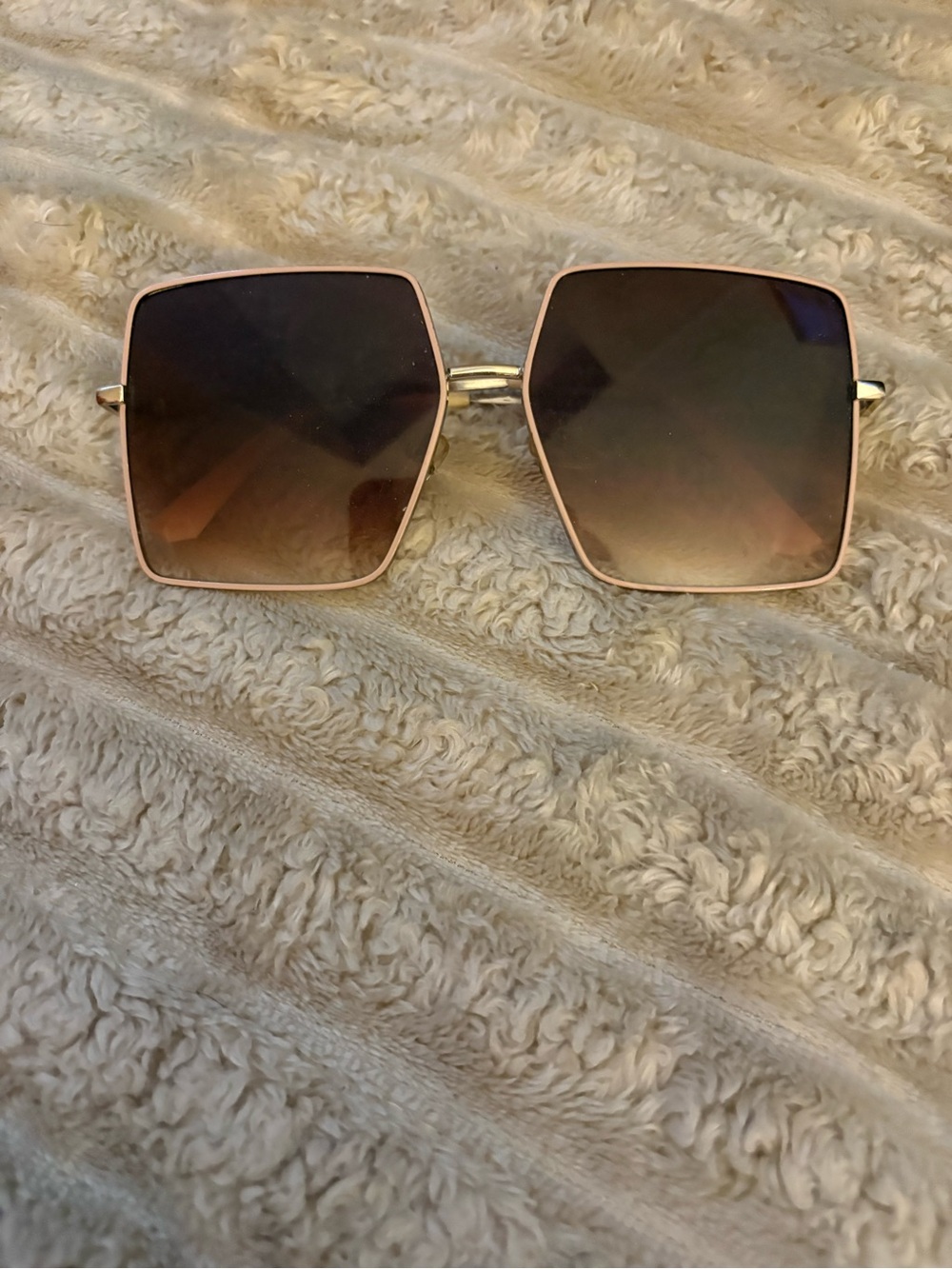 Women's Square Gold Frame Sunglasses with Brown Gradient Lenses